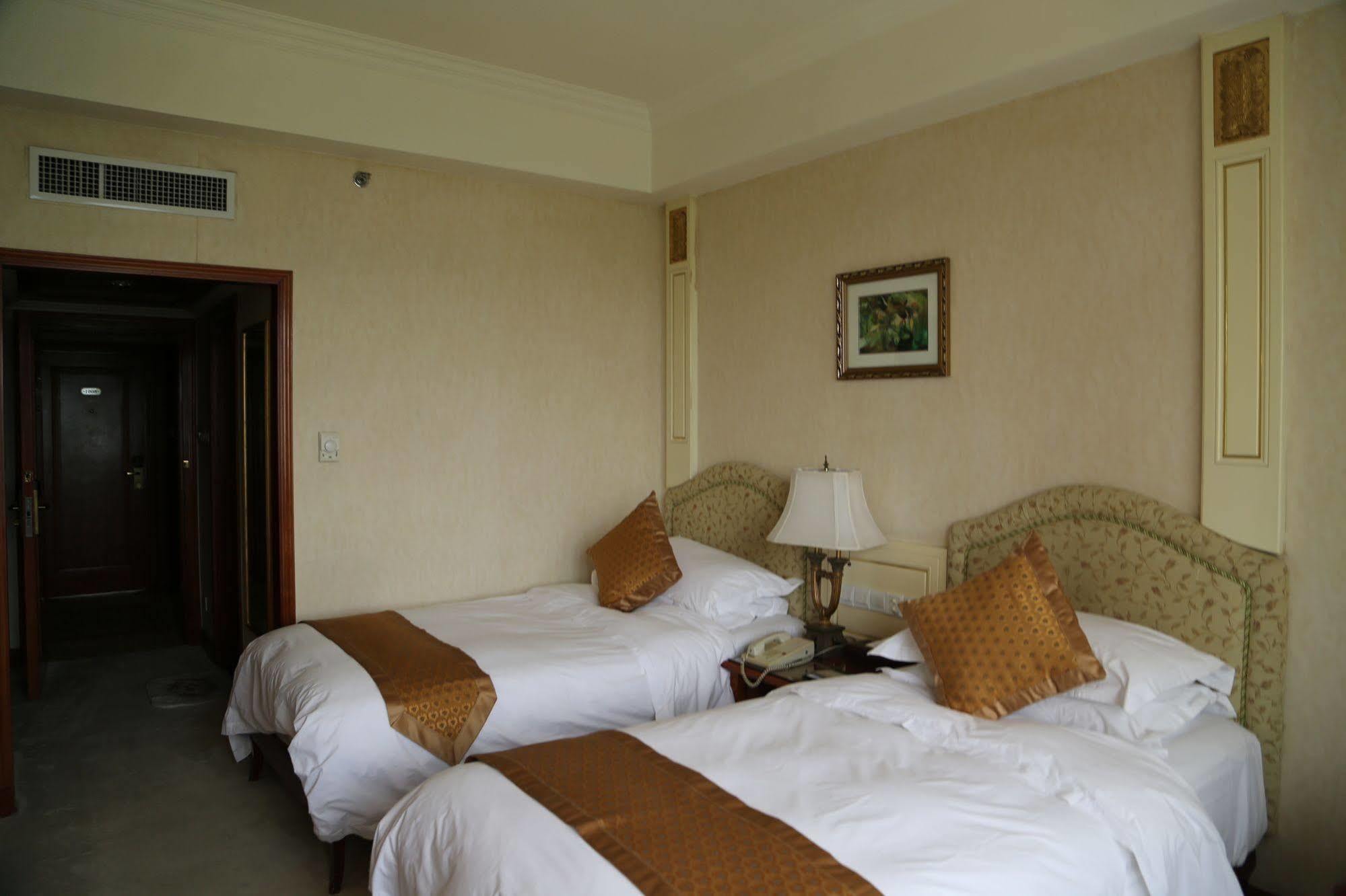 Huiquan Dynasty Hotel Ціндао Екстер'єр фото